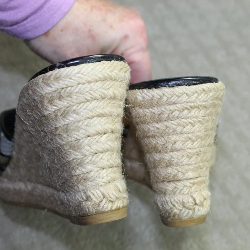 Burberry Beige Nova Check Canvas Espadrille Wedge Thong Sandals EU 39 US 8.5